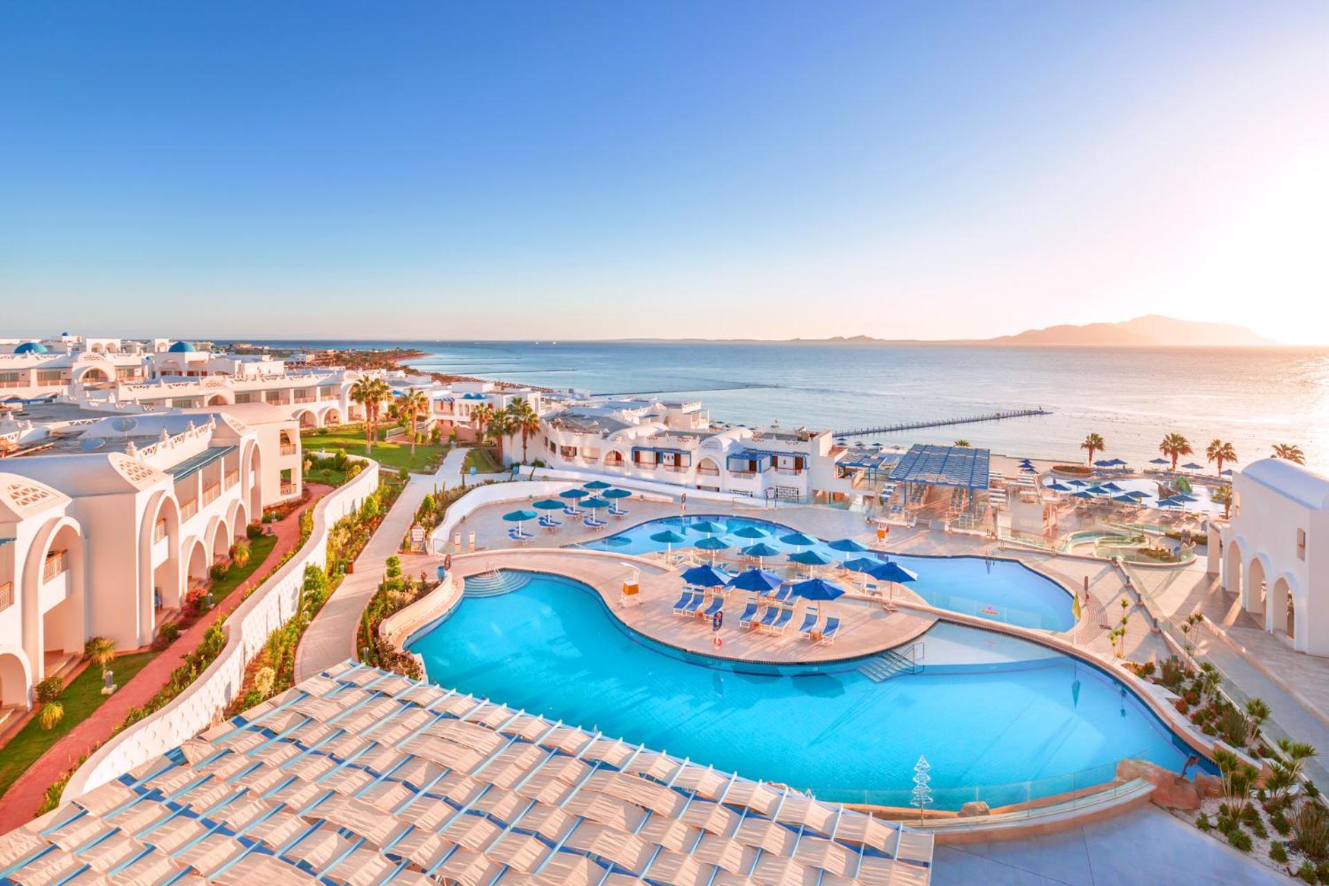 Pickalbatros Palace Sharm - "Aqua Park" Exterior photo Sunrise at the Iberostar Grand Hotel at the Sea of Egypt
