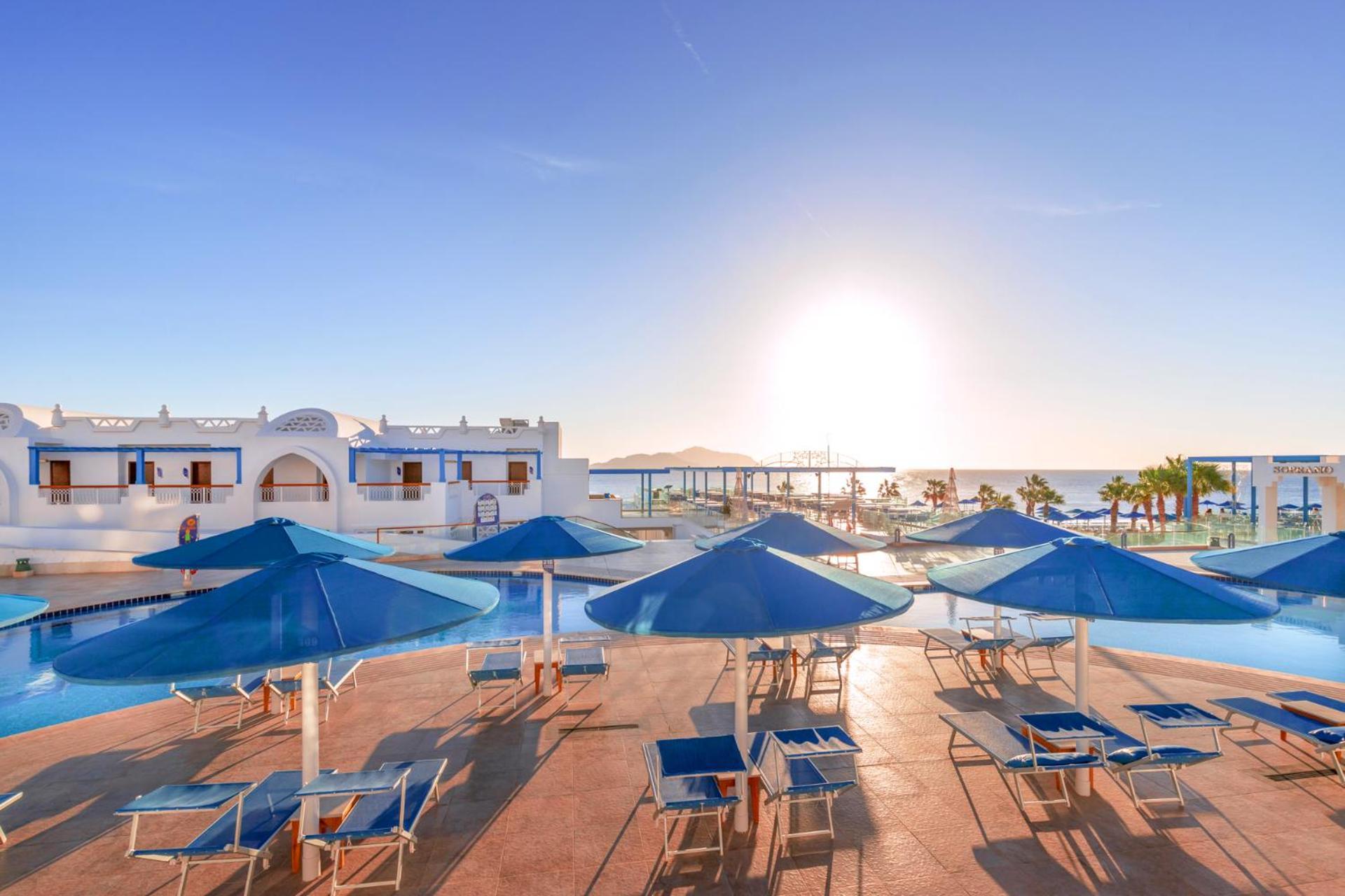 Pickalbatros Palace Sharm - "Aqua Park" Exterior photo The beach at the hotel